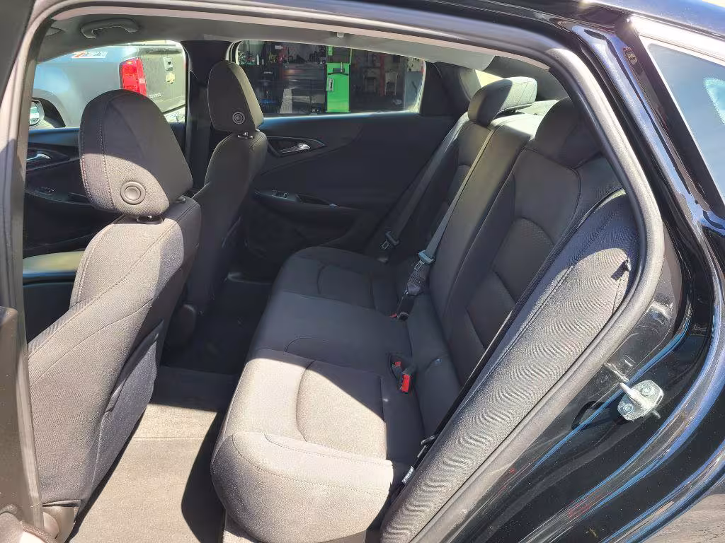 2021 Chevrolet Malibu - 1G1ZB5ST5MF059109 - Image #11