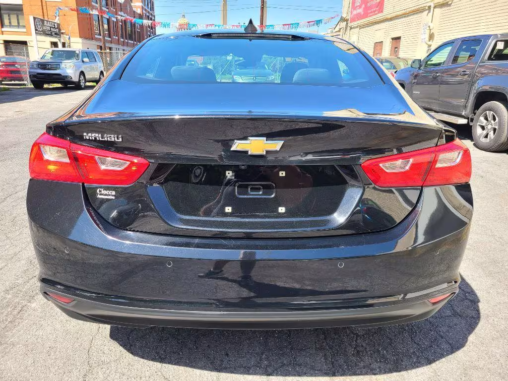 2021 Chevrolet Malibu - 1G1ZB5ST5MF059109 - Image #3